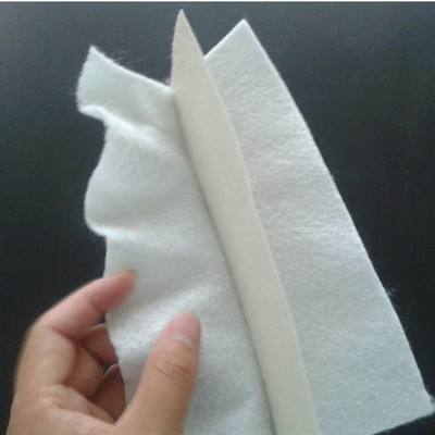土工膜厚度與力學(xué)性能指標的關(guān)系