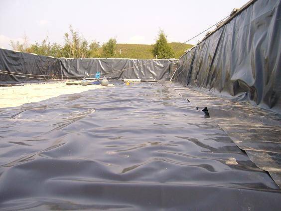 人工湖如何防滲水 人工湖防滲施工方案