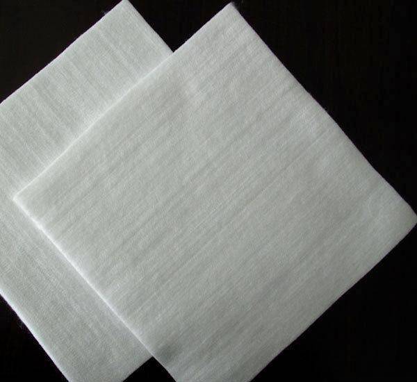 無紡?fù)凉げ寂c有紡?fù)凉げ紖^(qū)別在于生產(chǎn)工藝和功能